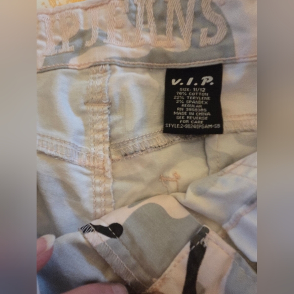 VIP Jeans Cargo Camo Jogger Pants Blk White Gray Y2K 90's Size 11/12 - Picture 2 of 4